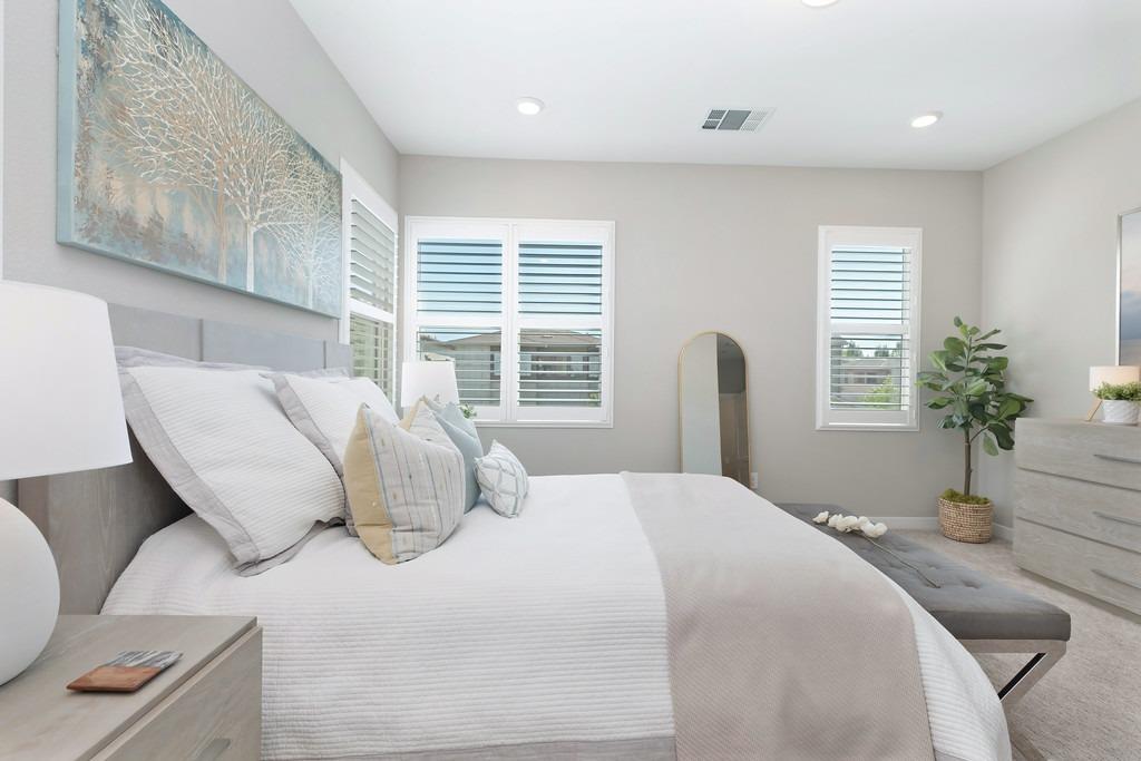 Detail Gallery Image 38 of 89 For 142 Fonseca St, Sacramento,  CA 95816 - 3 Beds | 3/1 Baths