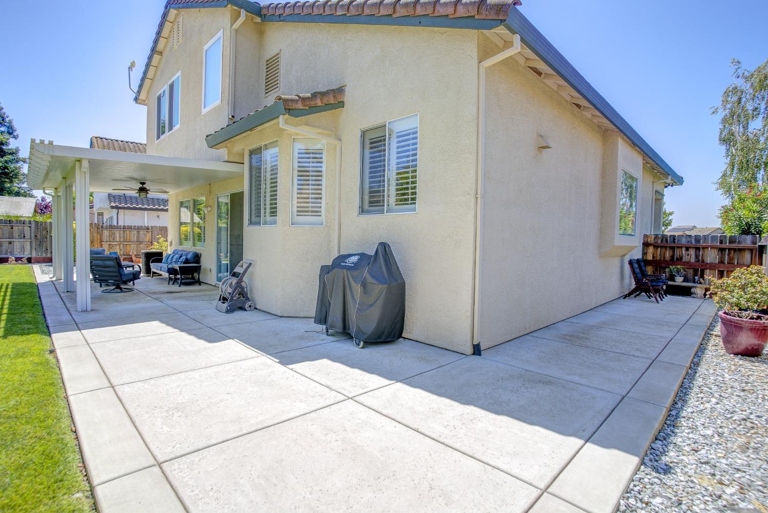Detail Gallery Image 7 of 43 For 965 Blackwell Way, Galt,  CA 95632 - 4 Beds | 2/1 Baths