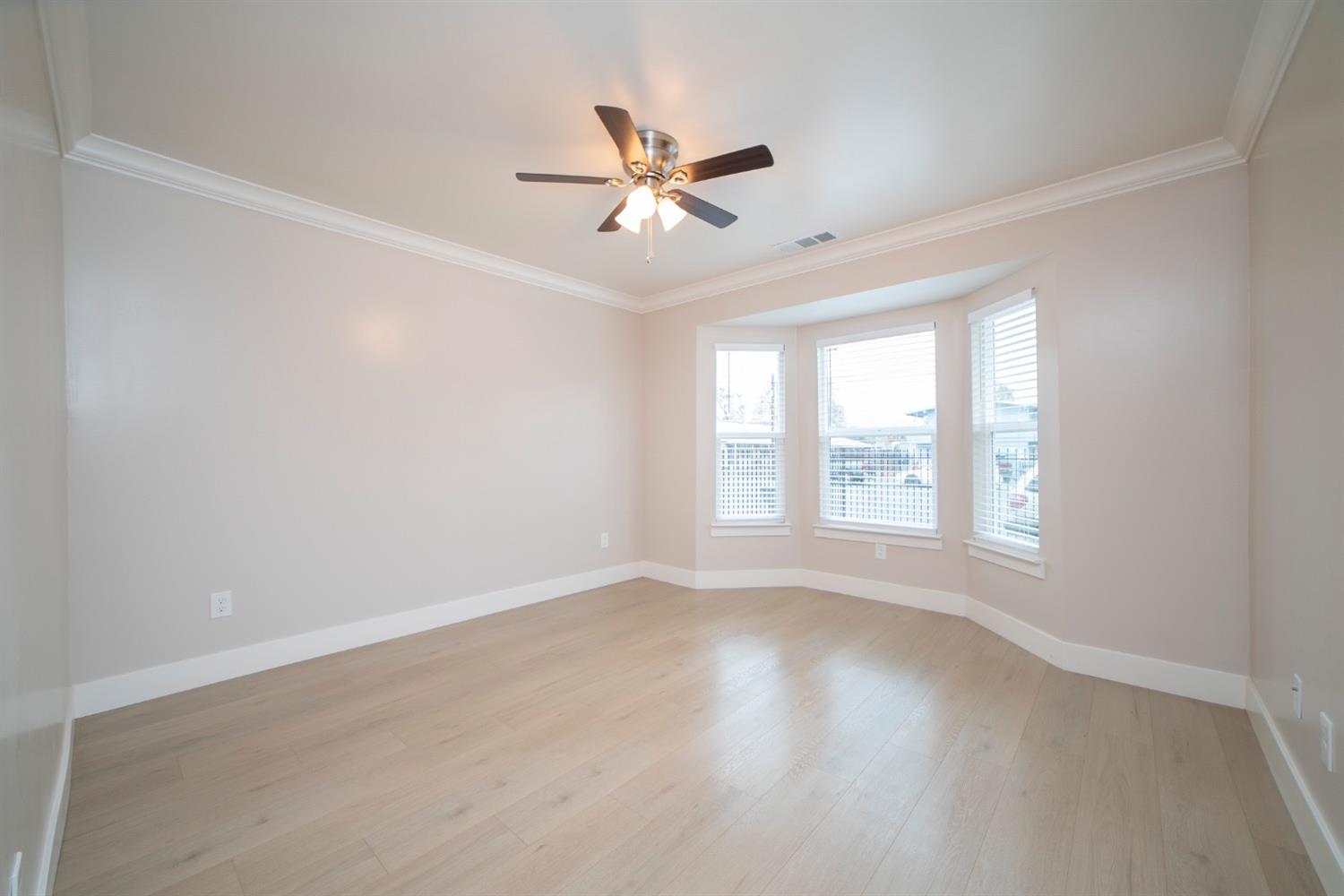 Detail Gallery Image 19 of 70 For 2729 Rio Linda Blvd, Sacramento,  CA 95815 - – Beds | – Baths