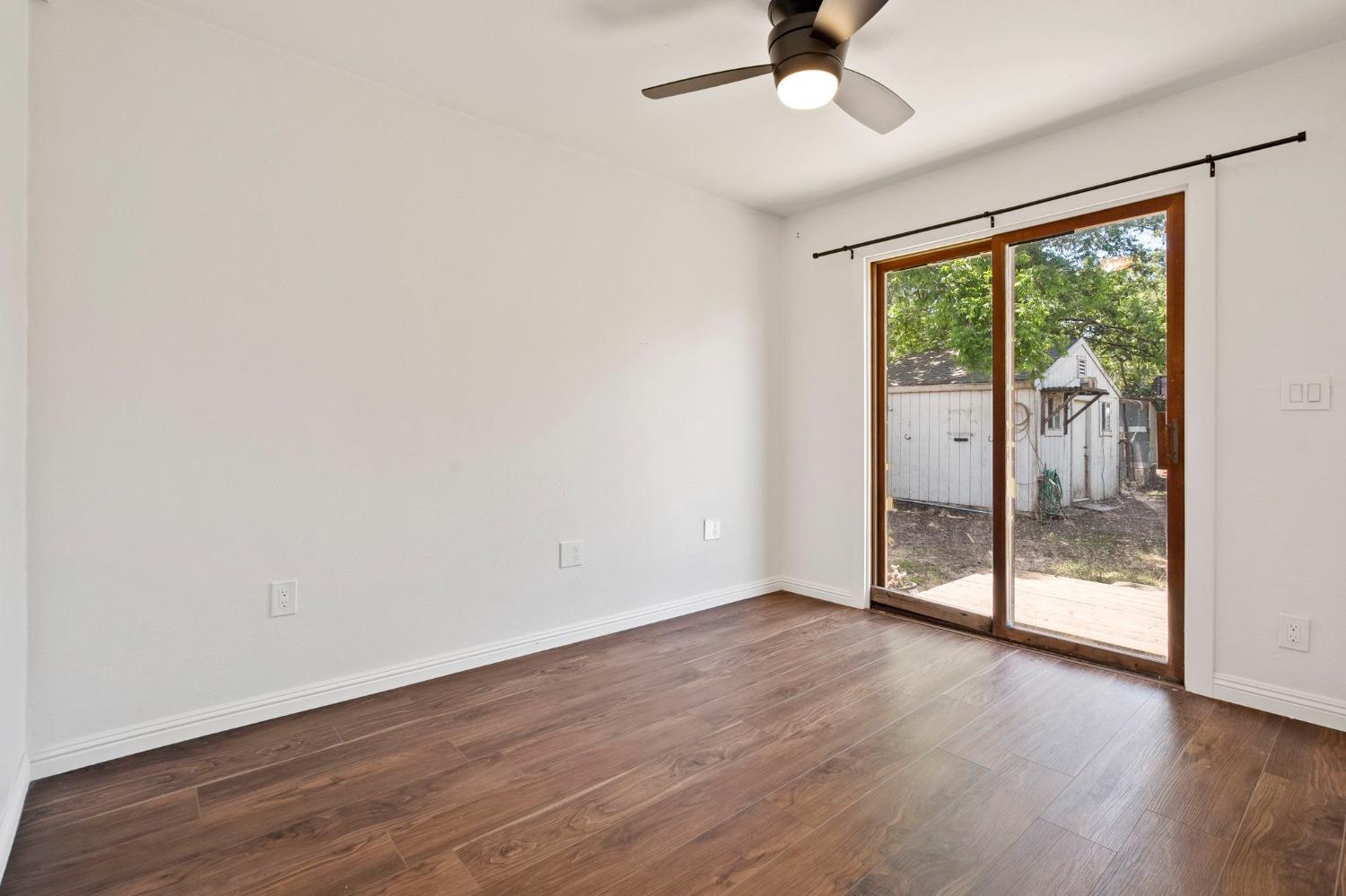 Detail Gallery Image 14 of 39 For 899 Bromley Ave, Yuba City,  CA 95993 - 3 Beds | 2 Baths