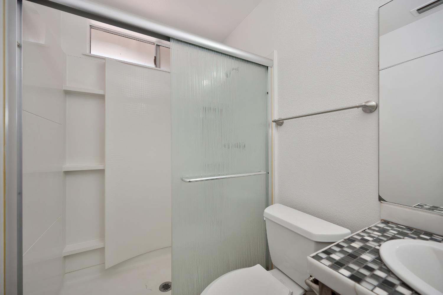 Detail Gallery Image 46 of 69 For 2259 River Trails Cir, Rancho Cordova,  CA 95670 - 3 Beds | 2 Baths
