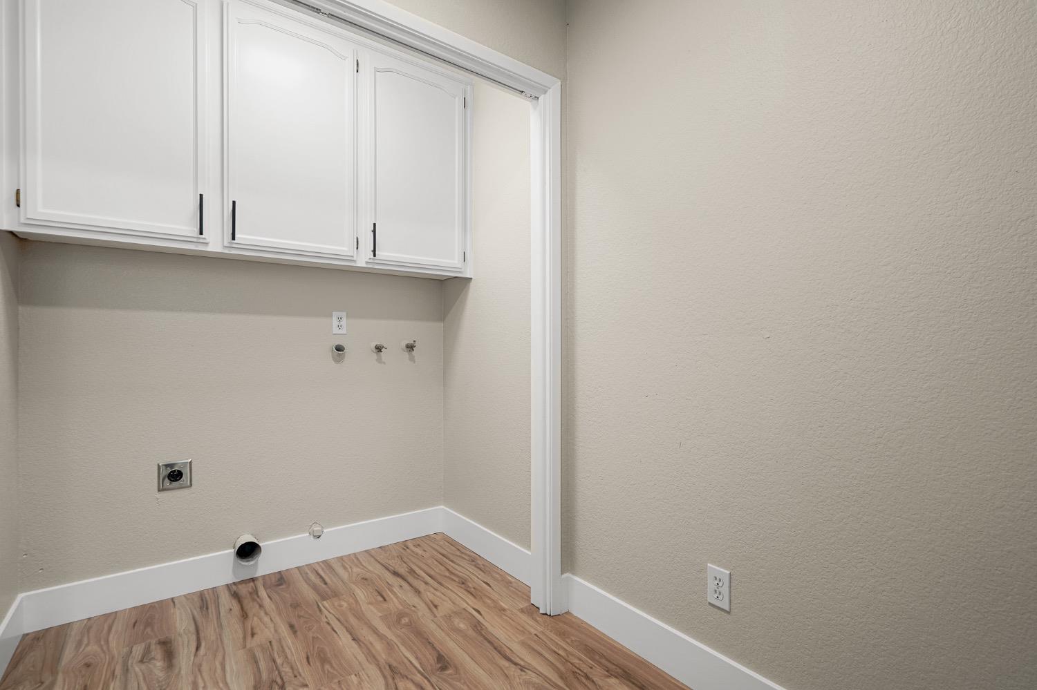 Detail Gallery Image 34 of 39 For 404 Kirbys Mill Dr, Modesto,  CA 95358 - 3 Beds | 2 Baths