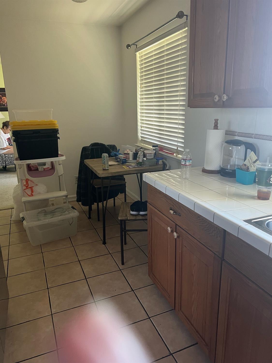 Detail Gallery Image 8 of 10 For 1585 Neihart Ave, Sacramento,  CA 95832 - 2 Beds | 1 Baths