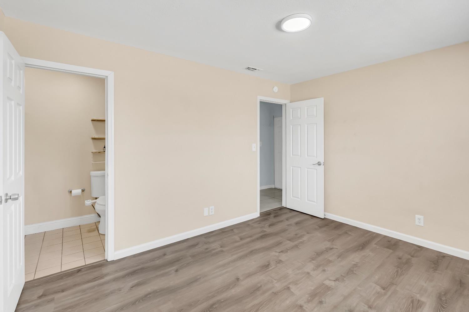 Detail Gallery Image 28 of 45 For 6833 Sandrock Way, Sacramento,  CA 95828 - 4 Beds | 2/1 Baths