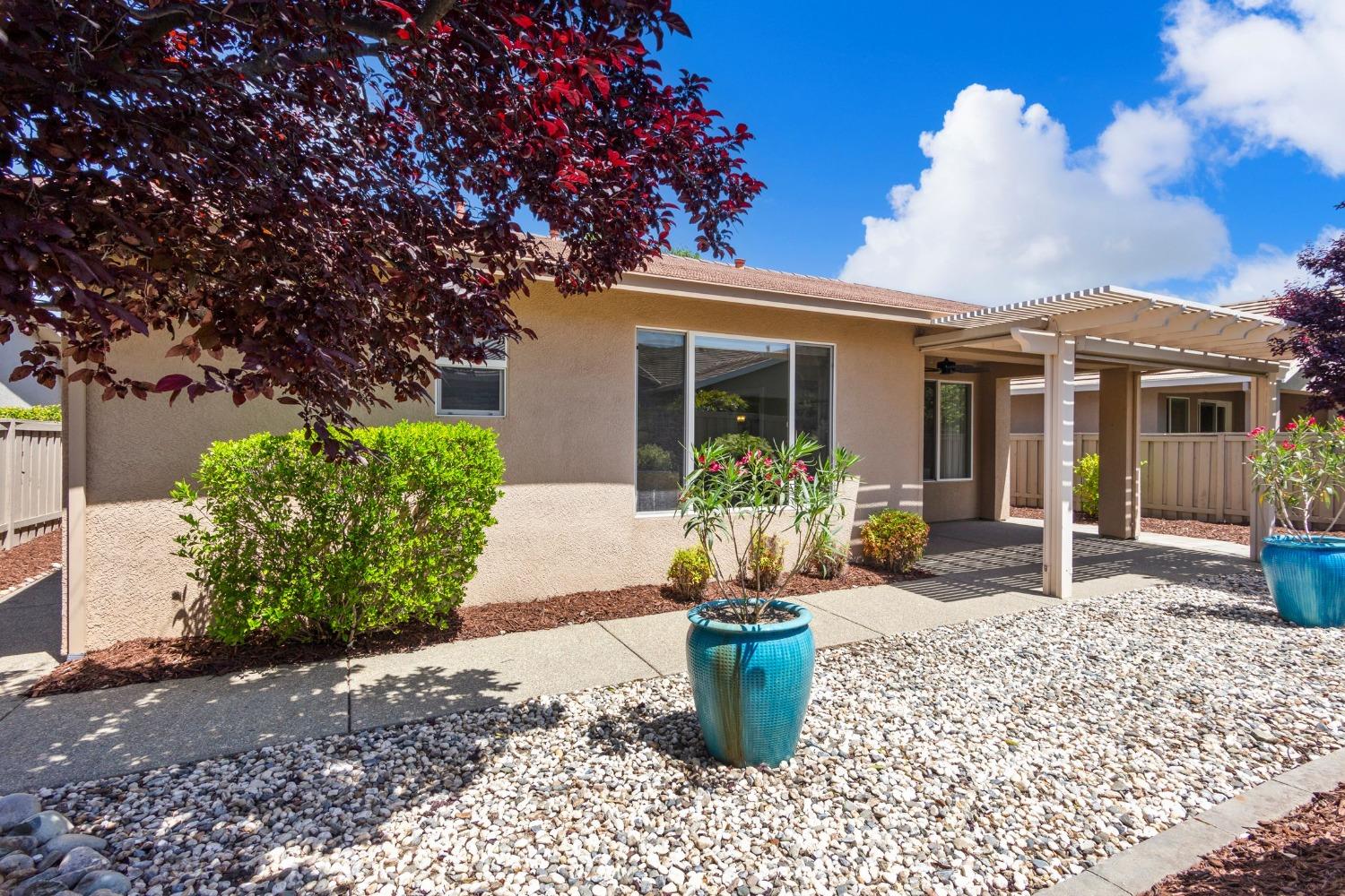 Detail Gallery Image 34 of 42 For 1239 Hawthorne Ln, Lincoln,  CA 95648 - 2 Beds | 2 Baths