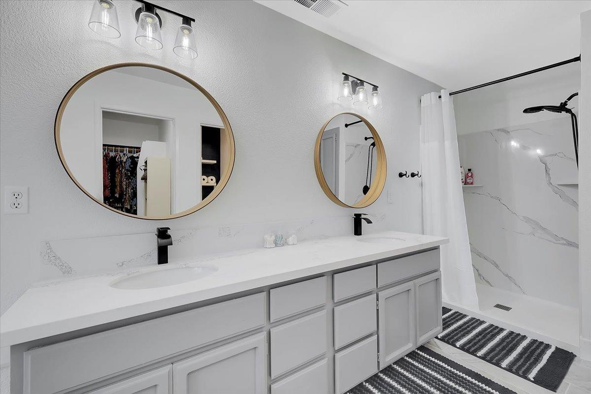Detail Gallery Image 48 of 93 For 516 Radisson Dr, Yuba City,  CA 95991 - 5 Beds | 3 Baths