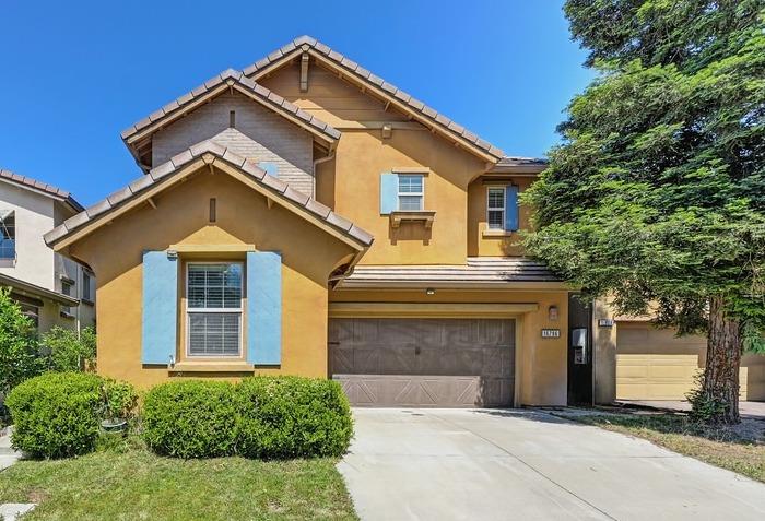 Detail Gallery Image 1 of 38 For 16796 English Country Trl, Lathrop,  CA 95330 - 4 Beds | 3 Baths