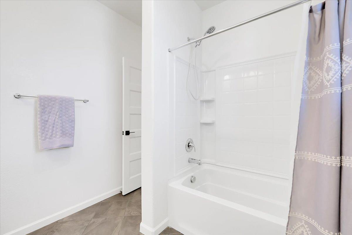 Detail Gallery Image 26 of 63 For 1465 Minories Dr, Plumas Lake,  CA 95961 - 3 Beds | 2 Baths