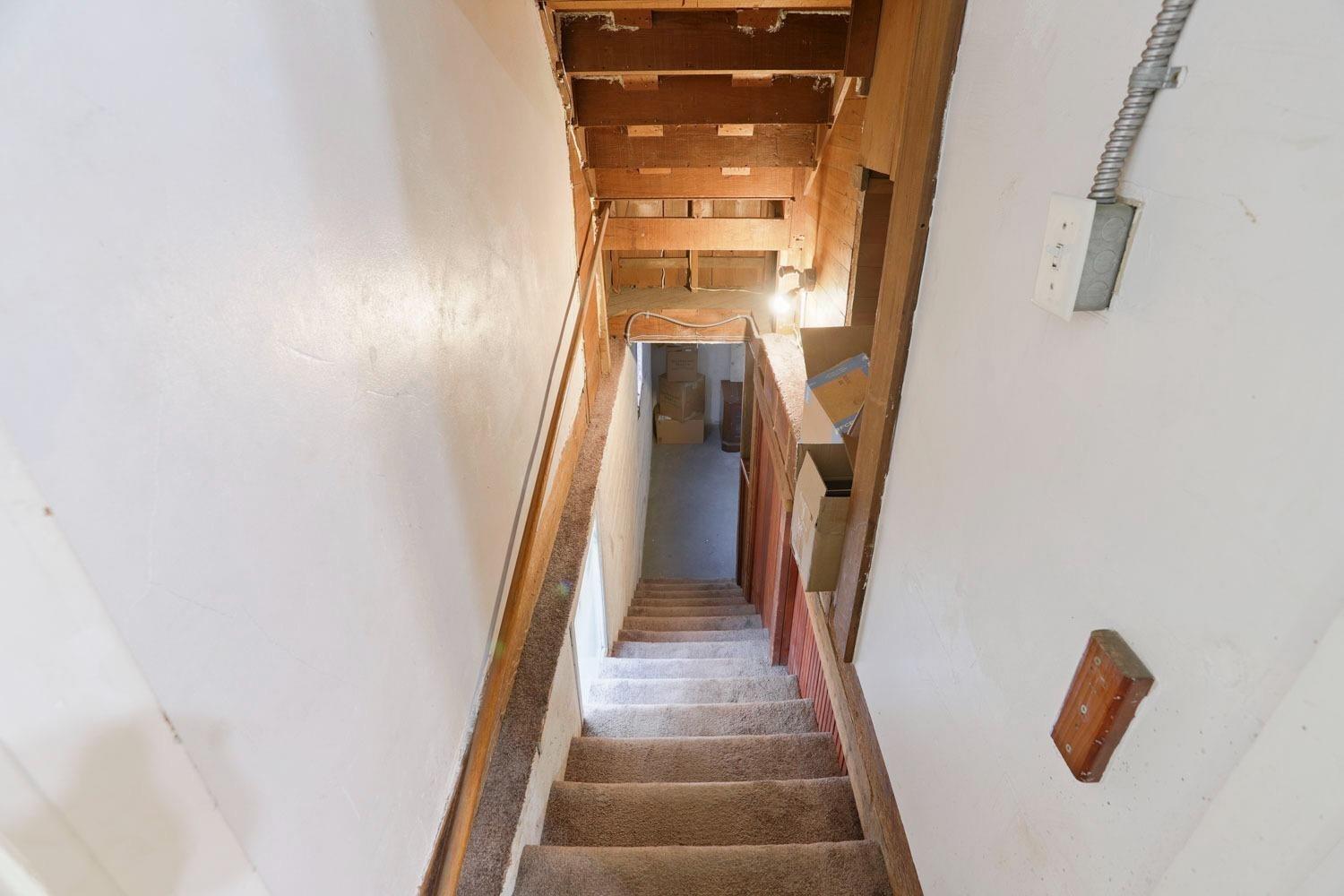 Detail Gallery Image 35 of 52 For 625 E Pine St, Lodi,  CA 95240 - 4 Beds | 2 Baths