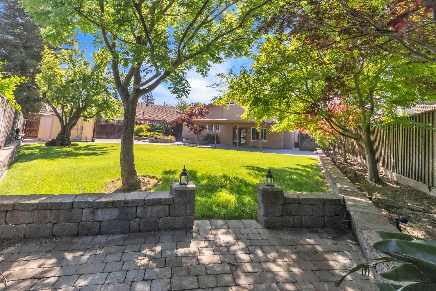 Detail Gallery Image 28 of 34 For 51 Angel Island Circle, Sacramento,  CA 95831 - 4 Beds | 2/1 Baths