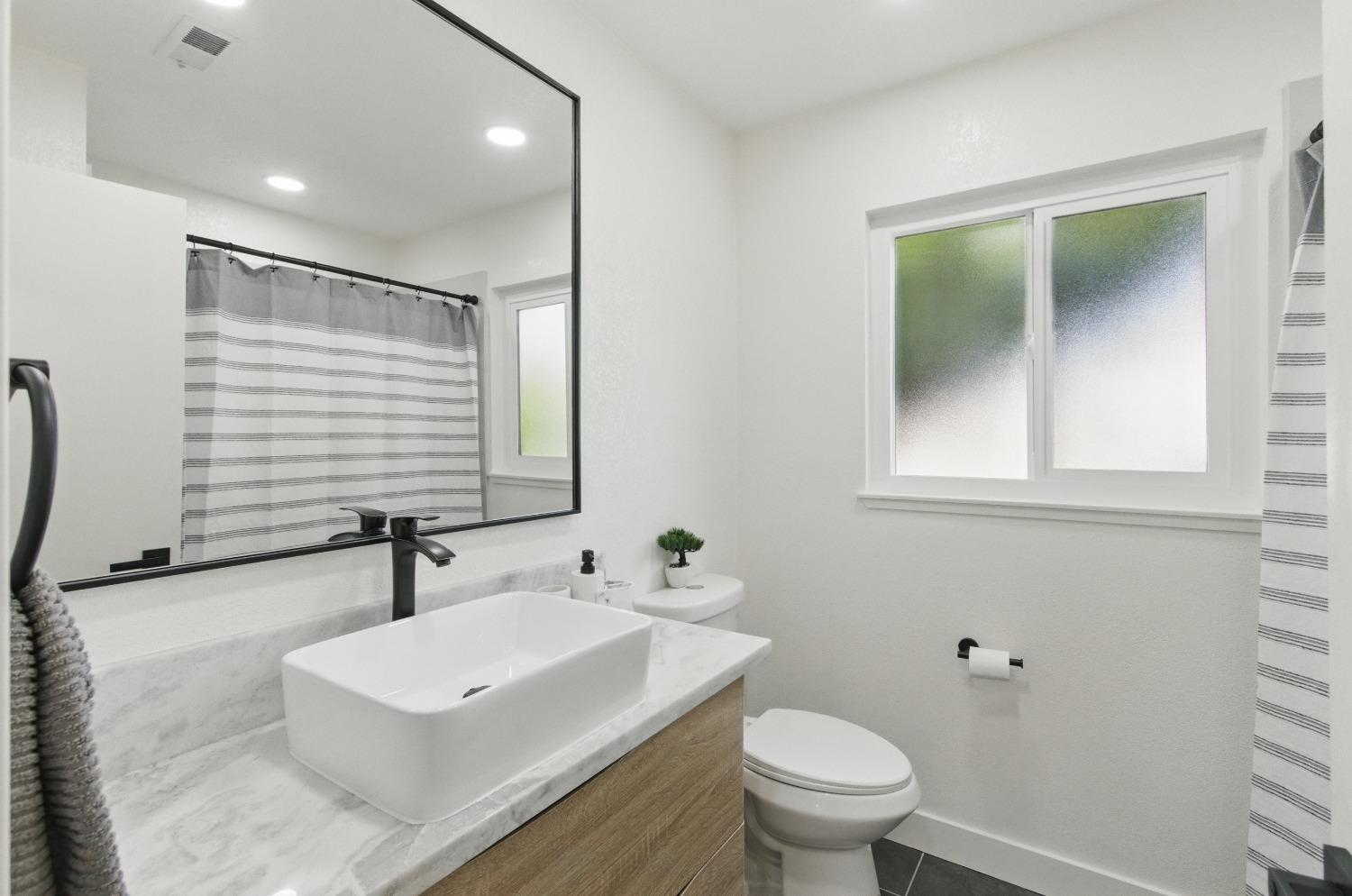 Detail Gallery Image 33 of 70 For 2237 Edwards St, Marysville,  CA 95901 - 4 Beds | 2/1 Baths