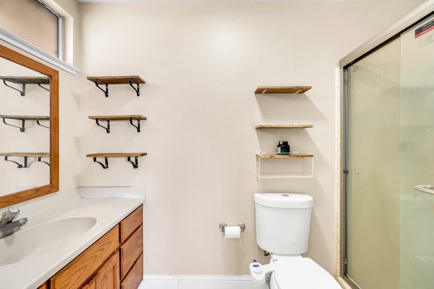 Detail Gallery Image 30 of 45 For 6833 Sandrock Way, Sacramento,  CA 95828 - 4 Beds | 2/1 Baths