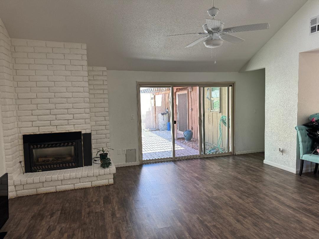 Detail Gallery Image 13 of 20 For 1821 Laurel Oak Drive, Modesto,  CA 95354 - 2 Beds | 2 Baths