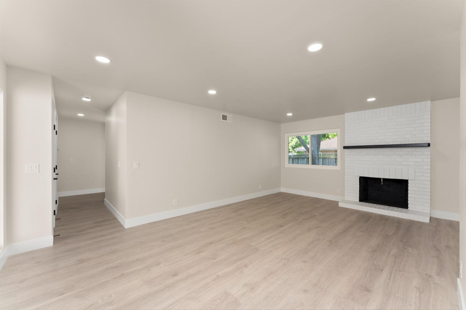Detail Gallery Image 15 of 60 For 7012 Robin Rd, Fair Oaks,  CA 95628 - 4 Beds | 2 Baths