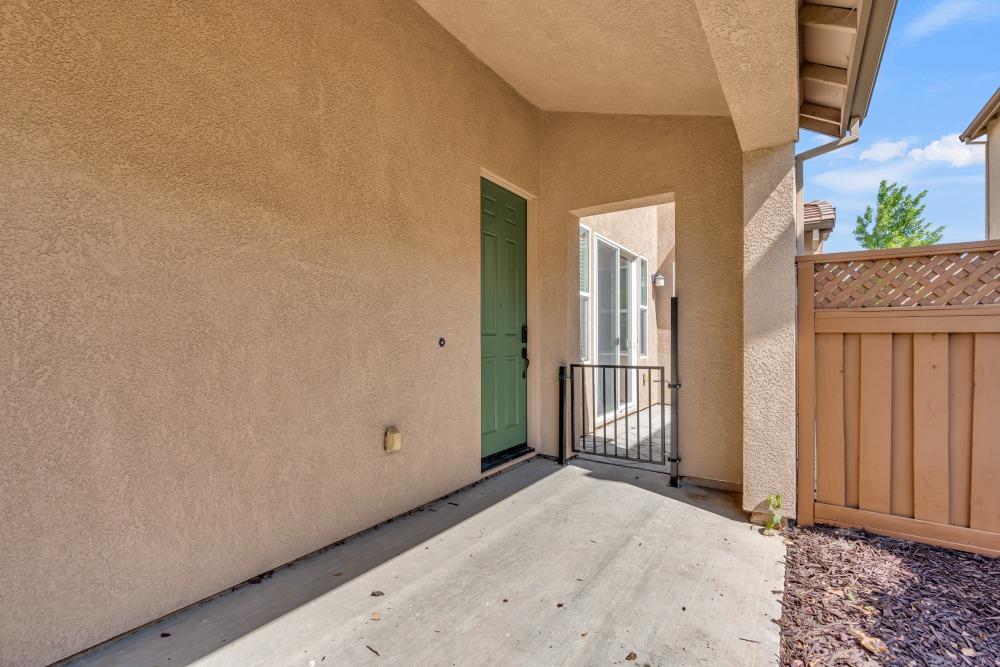 Detail Gallery Image 6 of 39 For 277 W Saint Francis Ave, Mountain House,  CA 95391 - 3 Beds | 3 Baths