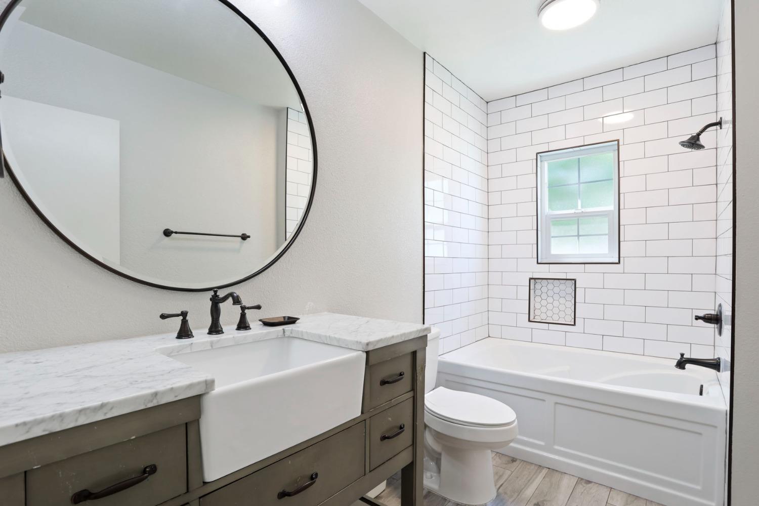 Detail Gallery Image 30 of 41 For 1120 W Oak St, Lodi,  CA 95240 - 3 Beds | 2 Baths