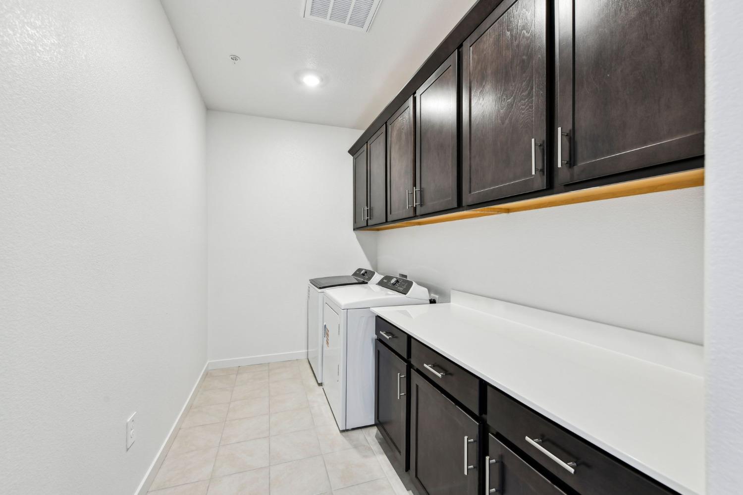Detail Gallery Image 30 of 38 For 1280 Bastion Ave, Galt,  CA 95632 - 4 Beds | 3 Baths