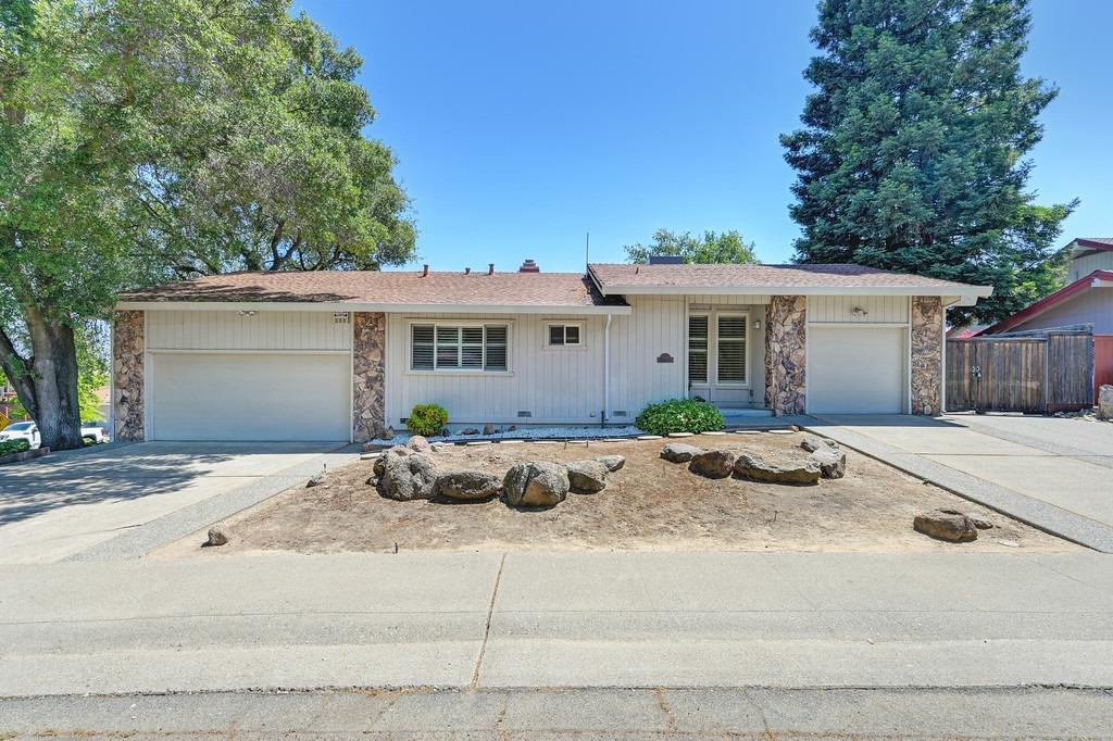 Detail Gallery Image 37 of 65 For 7600 Woodland Ln, Fair Oaks,  CA 95628 - 5 Beds | 3 Baths