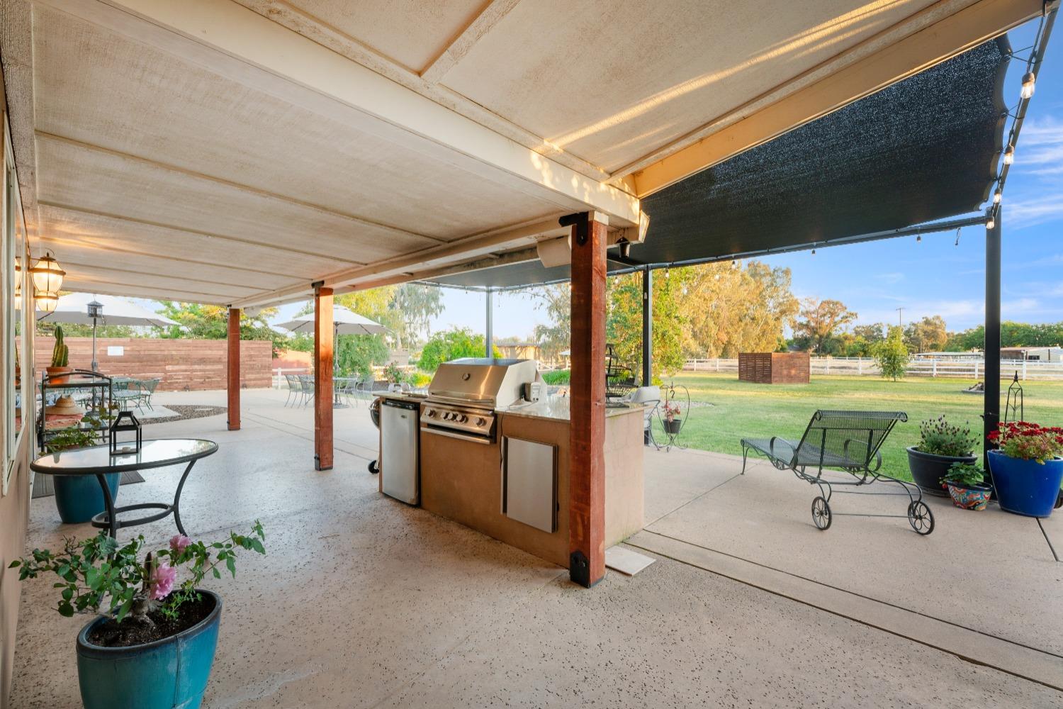 Detail Gallery Image 75 of 99 For 11750 Cresthill Dr, Elk Grove,  CA 95624 - 4 Beds | 2 Baths