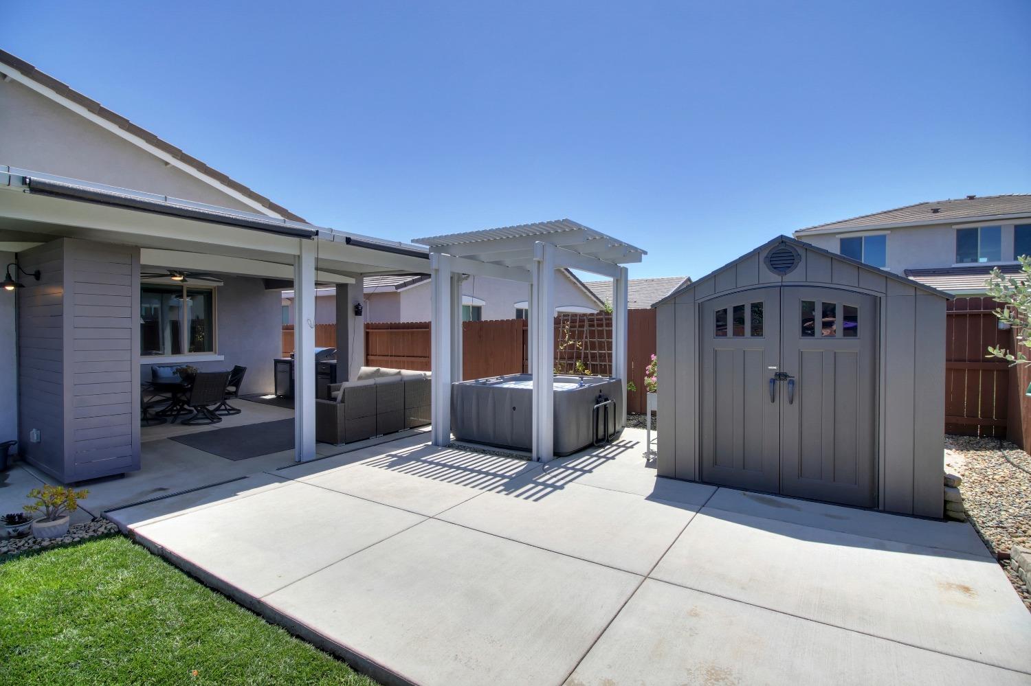 Detail Gallery Image 42 of 54 For 5480 Fandango Loop, Roseville,  CA 95747 - 4 Beds | 2/1 Baths