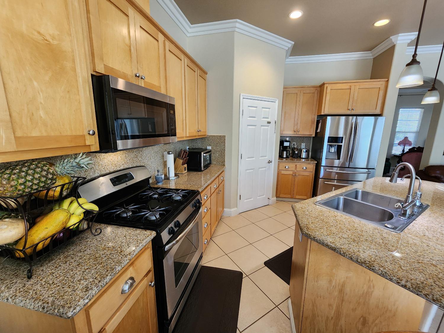 Detail Gallery Image 12 of 46 For 734 Bunting Ln, Newman,  CA 95360 - 3 Beds | 2 Baths