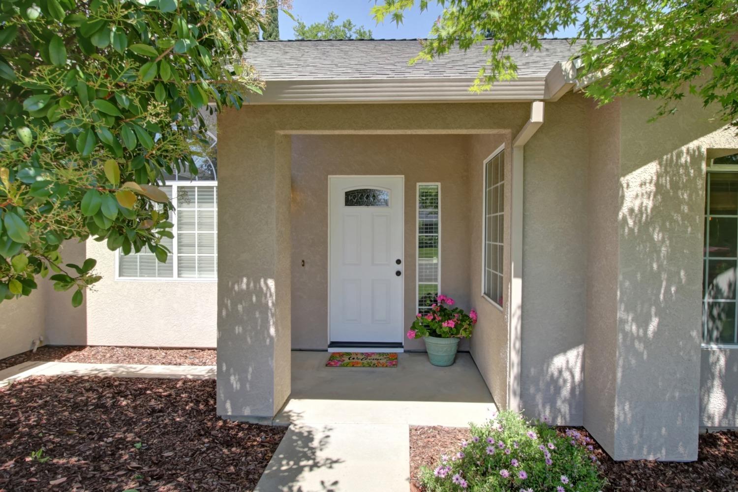 Detail Gallery Image 3 of 50 For 1531 Hazel Ave, Yuba City,  CA 95993 - 3 Beds | 2 Baths