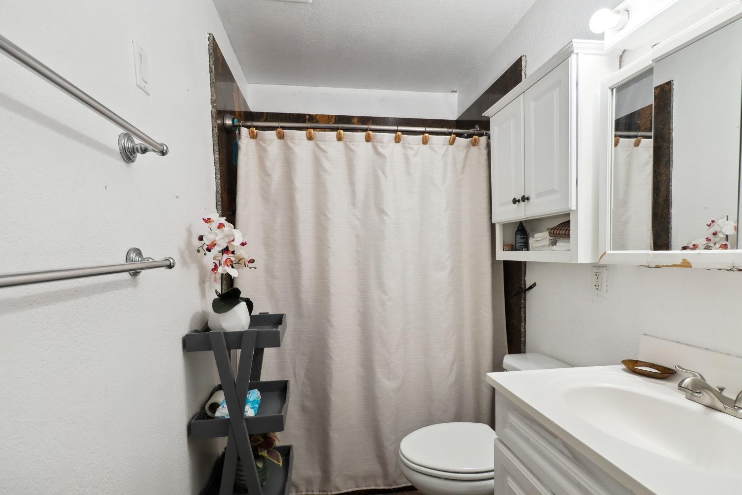 Detail Gallery Image 19 of 37 For 1724 Belt Way, Sacramento,  CA 95832 - 4 Beds | 2 Baths