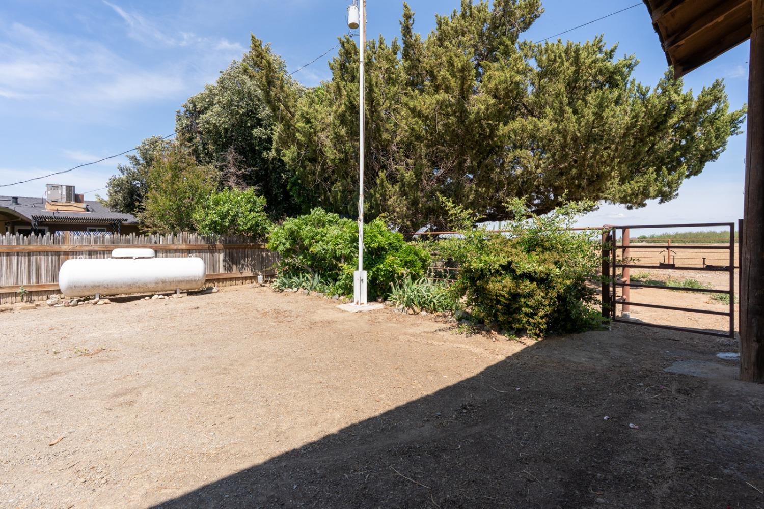 Detail Gallery Image 31 of 61 For 3789 State Highway 33, Gustine,  CA 95322 - 3 Beds | 2/1 Baths