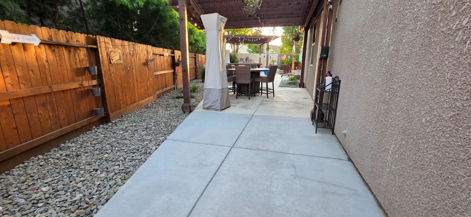 Detail Gallery Image 37 of 39 For 1731 Crystal Ct, Los Banos,  CA 93635 - 4 Beds | 2 Baths