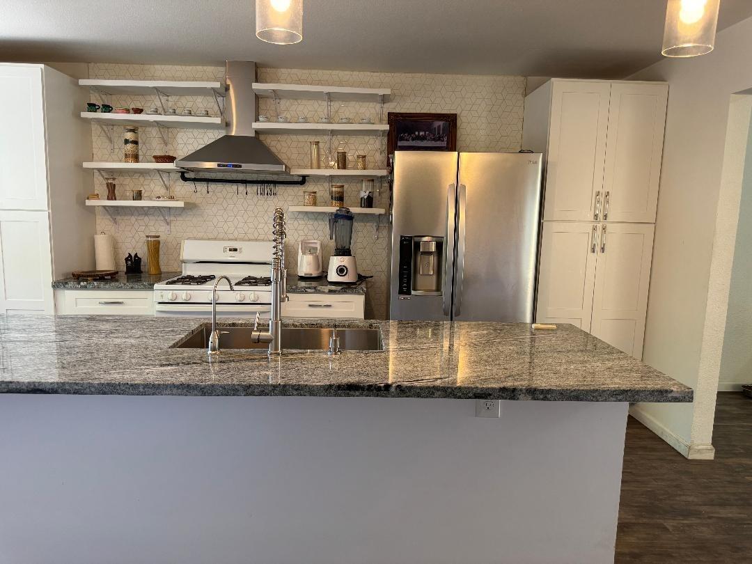 Detail Gallery Image 5 of 20 For 1821 Laurel Oak Drive, Modesto,  CA 95354 - 2 Beds | 2 Baths
