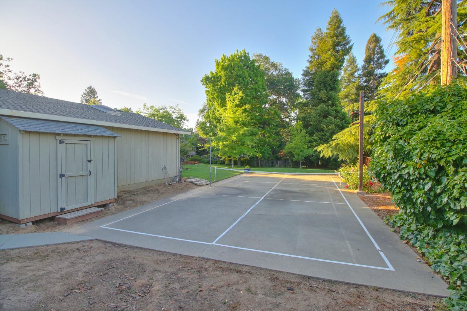 Detail Gallery Image 45 of 73 For 3232 Norris Ave, Sacramento,  CA 95821 - 4 Beds | 3 Baths