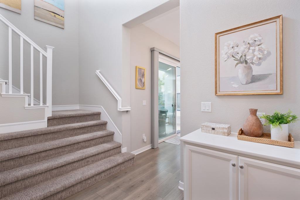Detail Gallery Image 22 of 89 For 142 Fonseca St, Sacramento,  CA 95816 - 3 Beds | 3/1 Baths
