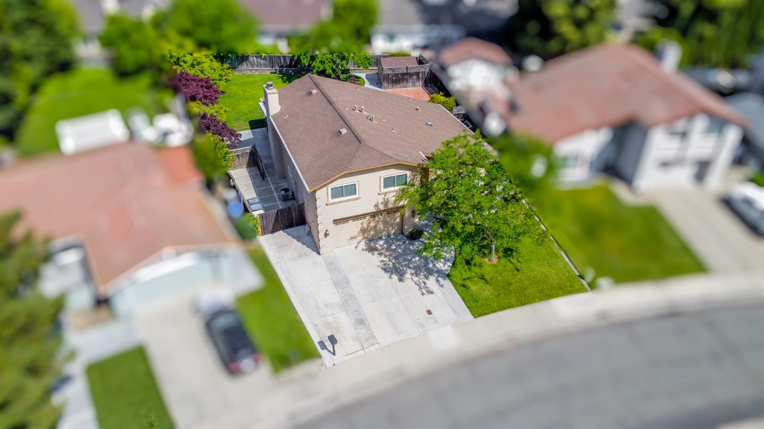 Detail Gallery Image 3 of 34 For 51 Angel Island Circle, Sacramento,  CA 95831 - 4 Beds | 2/1 Baths
