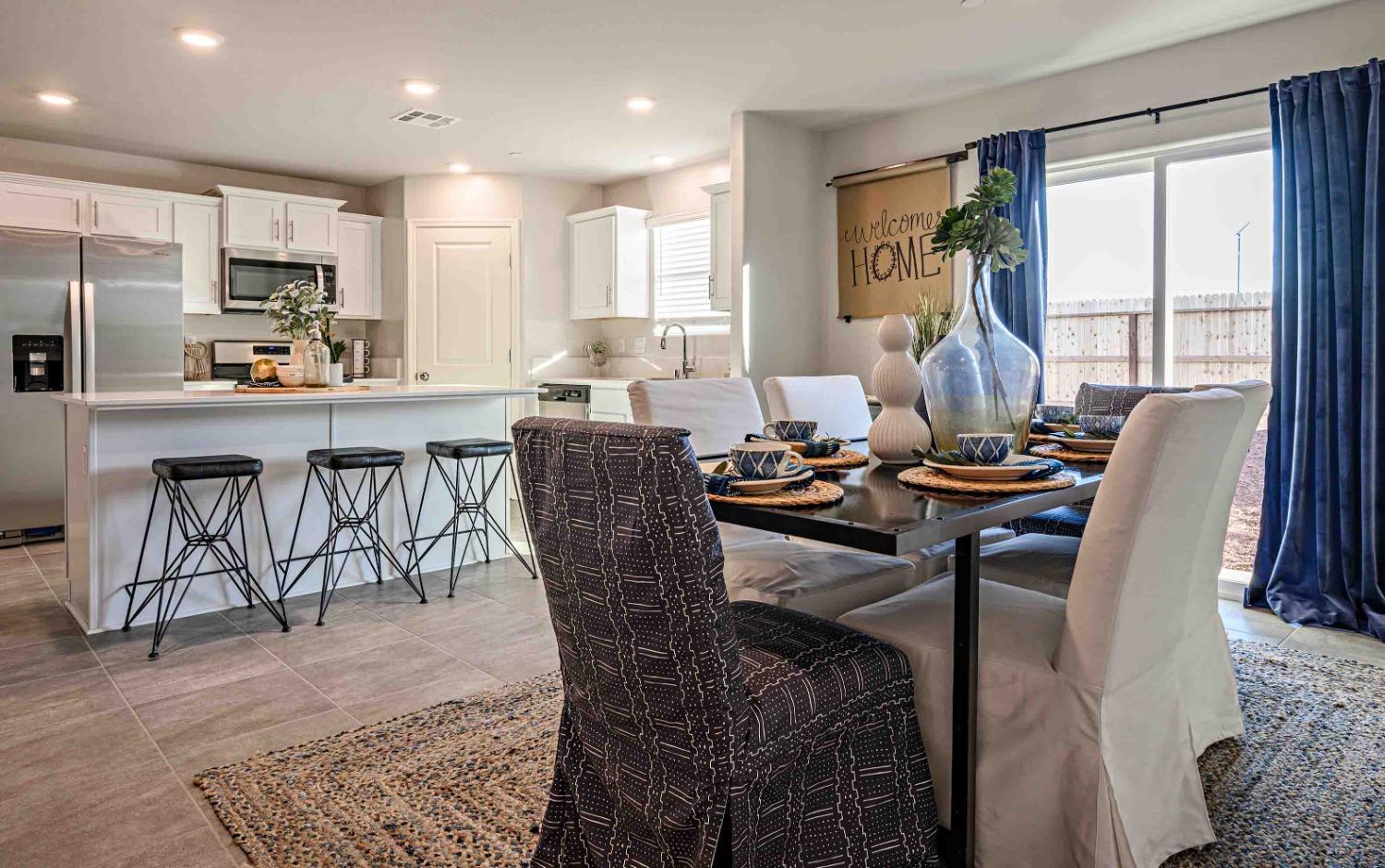 Detail Gallery Image 6 of 18 For 4075 Cinnabar Ct #115 L,  Merced,  CA 95348 - 4 Beds | 3 Baths
