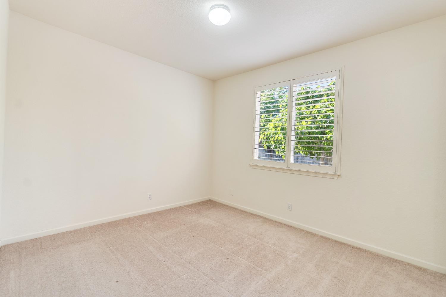 Detail Gallery Image 33 of 77 For 2080 Maximillian Ct, Los Banos,  CA 93635 - 4 Beds | 2/1 Baths