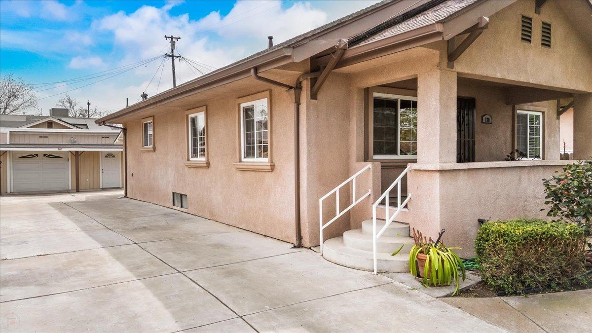 Detail Gallery Image 6 of 35 For 120 W Jackson St, Stockton,  CA 95206 - 3 Beds | 1 Baths