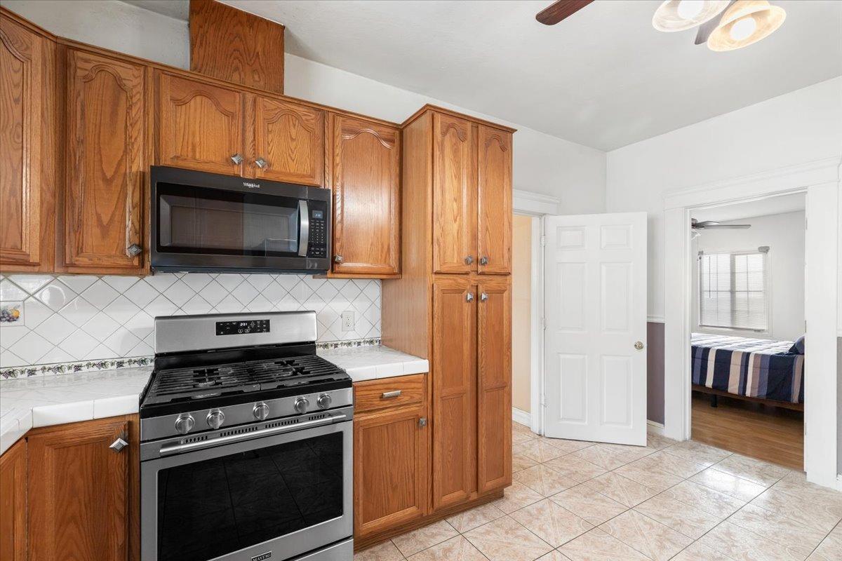 Detail Gallery Image 27 of 35 For 120 W Jackson St, Stockton,  CA 95206 - 3 Beds | 1 Baths