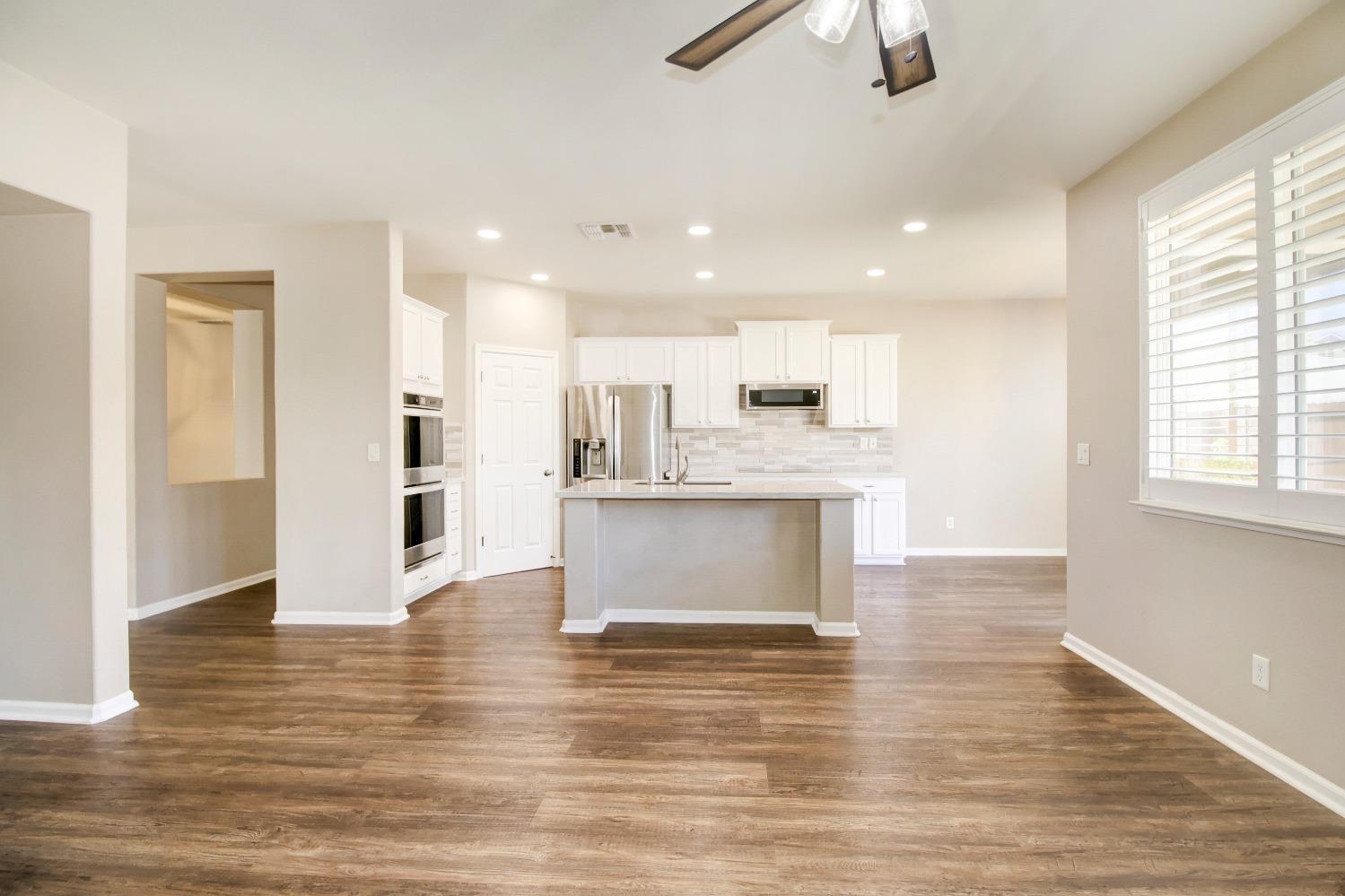 Detail Gallery Image 14 of 47 For 2337 Lockton Dr, Roseville,  CA 95747 - 3 Beds | 2 Baths