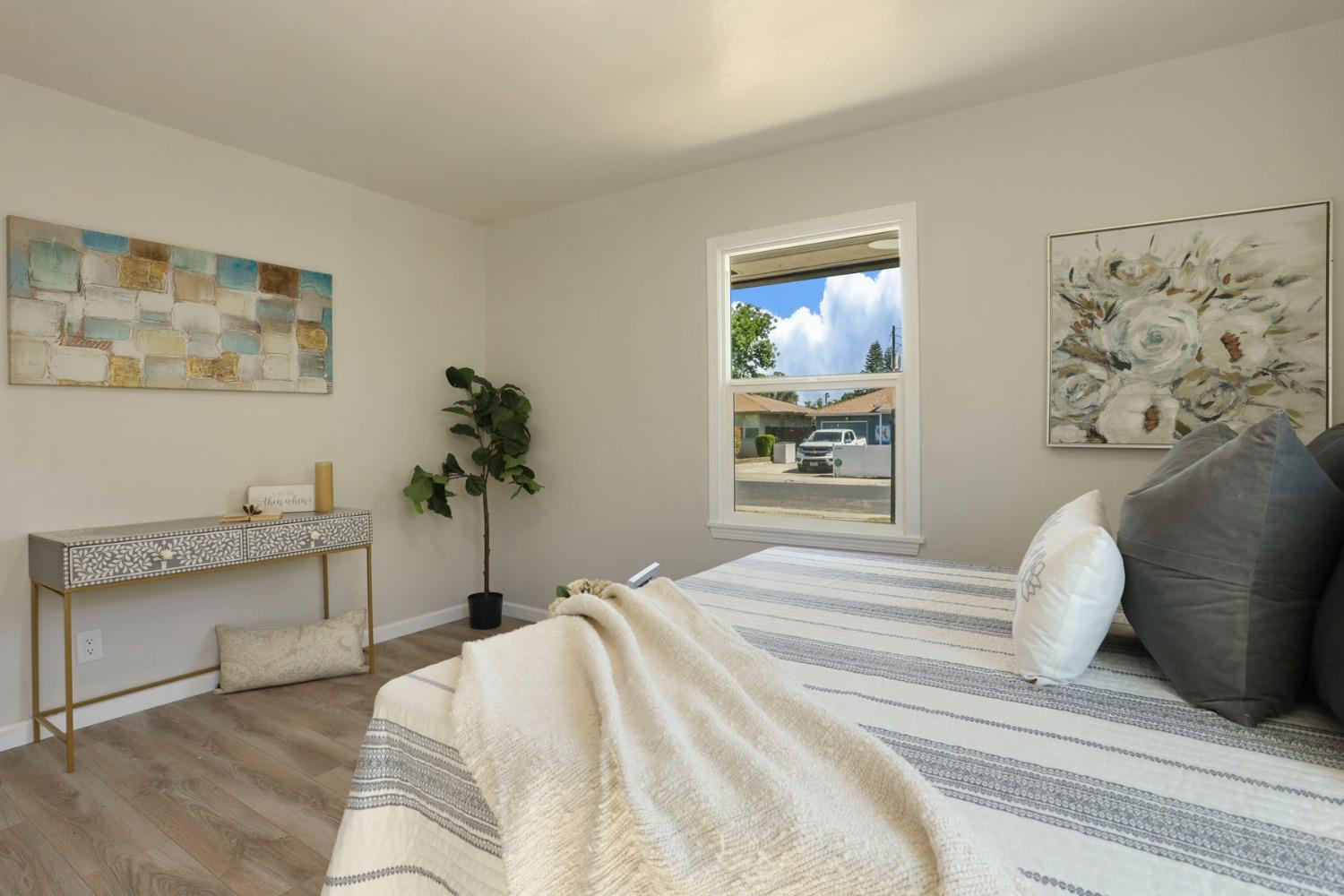 Detail Gallery Image 13 of 17 For 555 E Atlee St, Stockton,  CA 95204 - 2 Beds | 1 Baths