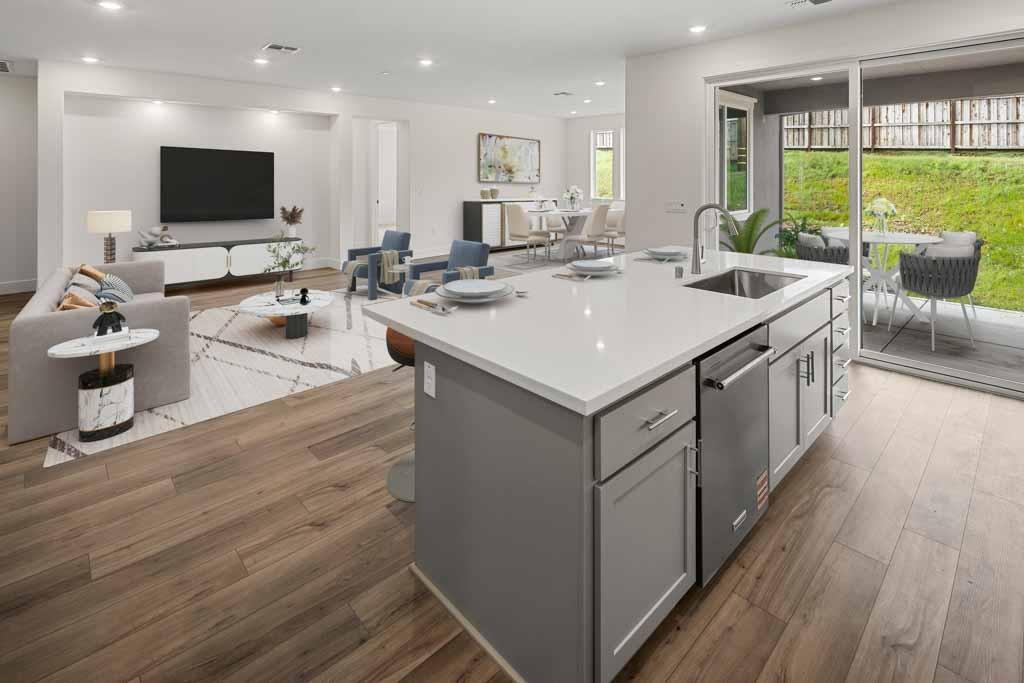Detail Gallery Image 5 of 32 For 2505 Bramble Ct, Auburn,  CA 95603 - 3 Beds | 3/1 Baths