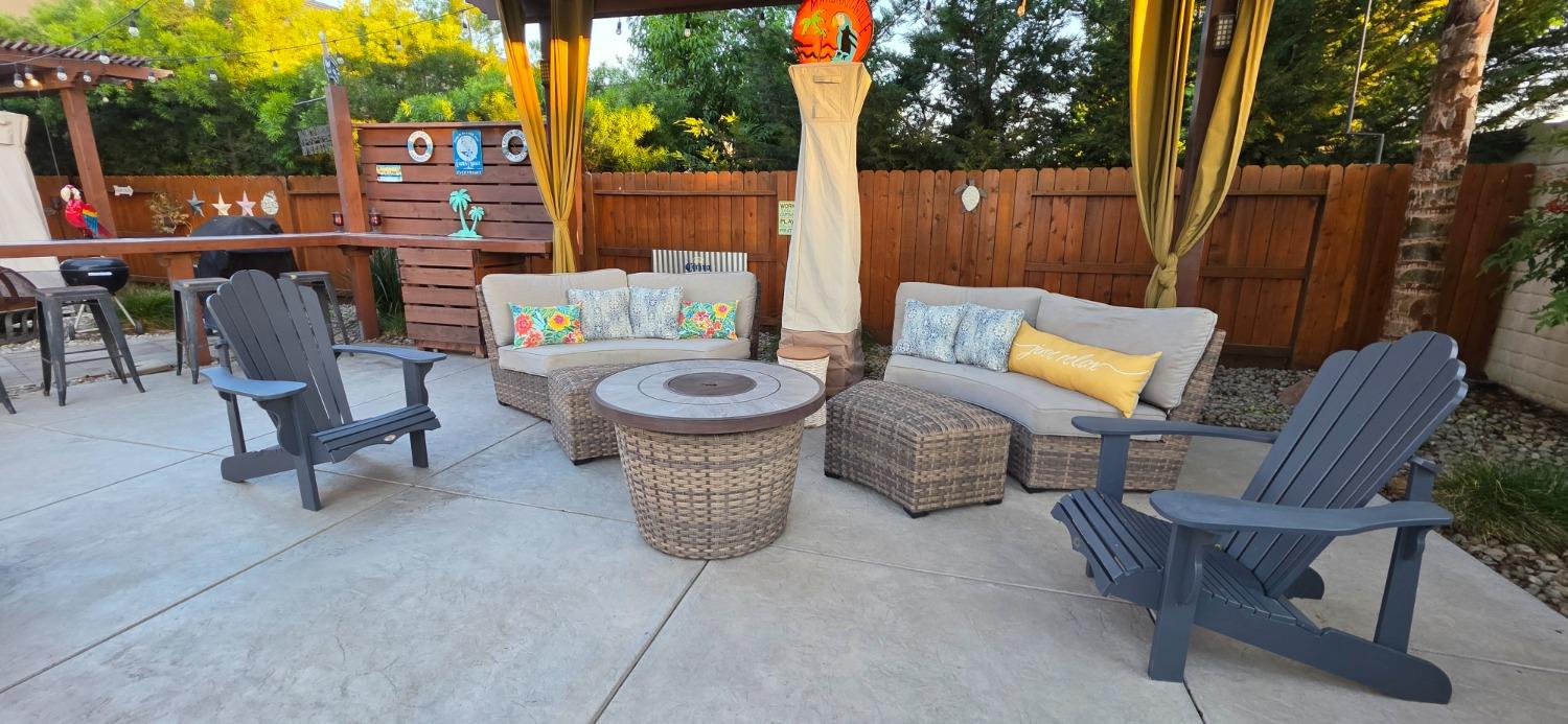 Detail Gallery Image 30 of 39 For 1731 Crystal Ct, Los Banos,  CA 93635 - 4 Beds | 2 Baths