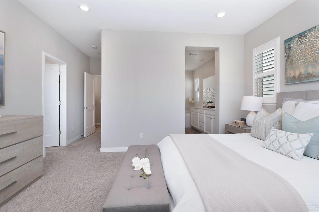 Detail Gallery Image 40 of 89 For 142 Fonseca St, Sacramento,  CA 95816 - 3 Beds | 3/1 Baths