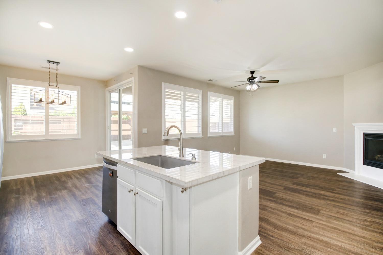 Detail Gallery Image 21 of 47 For 2337 Lockton Dr, Roseville,  CA 95747 - 3 Beds | 2 Baths