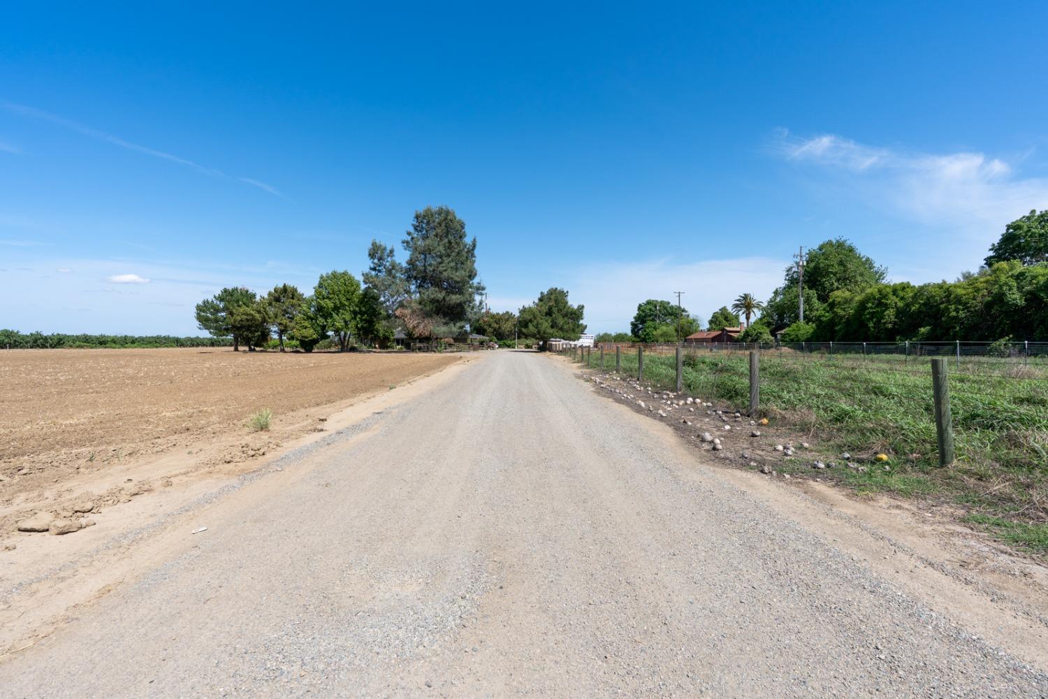 Detail Gallery Image 3 of 61 For 3789 State Highway 33, Gustine,  CA 95322 - 3 Beds | 2/1 Baths