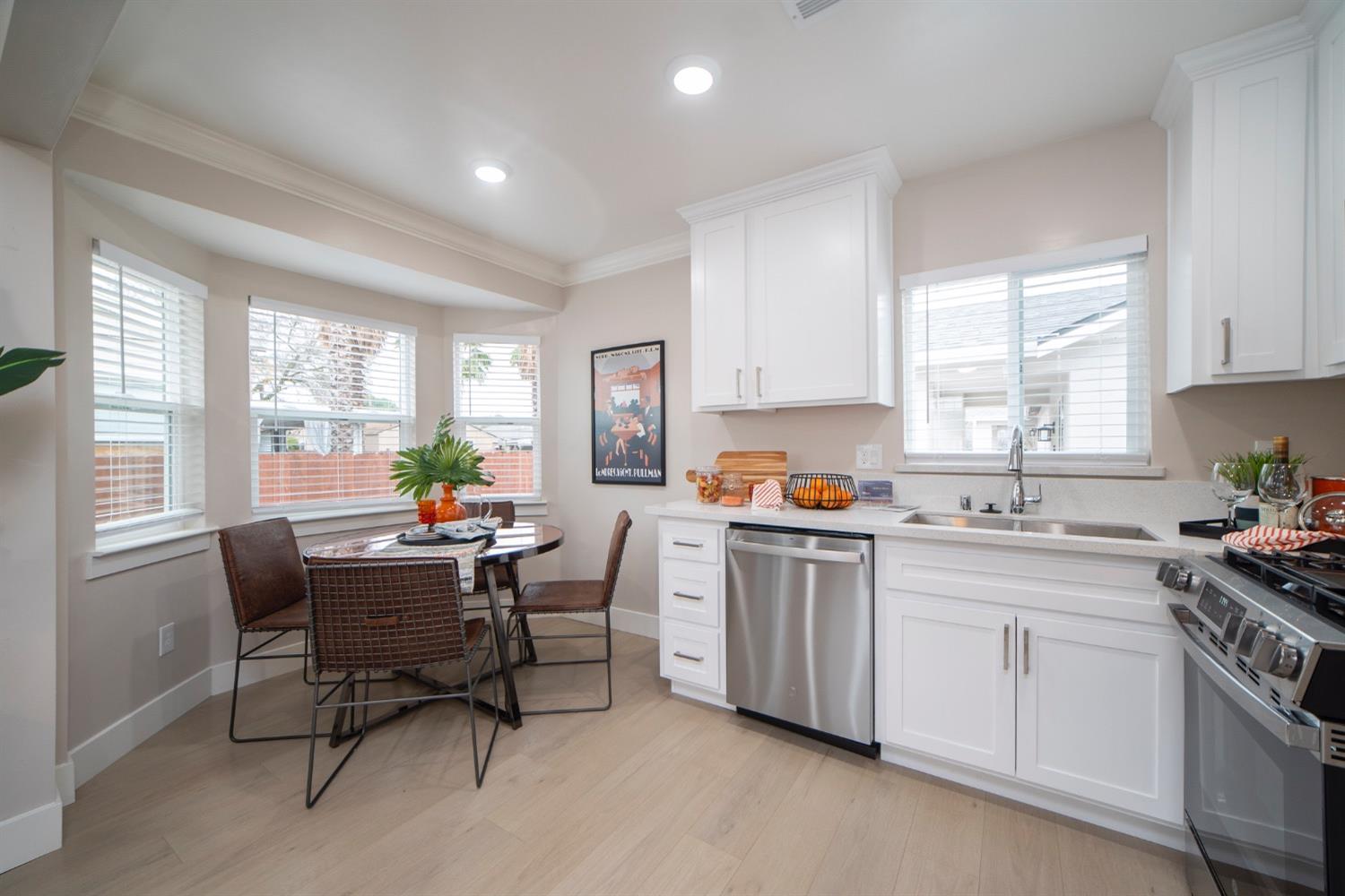 Detail Gallery Image 11 of 70 For 2729 Rio Linda Blvd, Sacramento,  CA 95815 - – Beds | – Baths