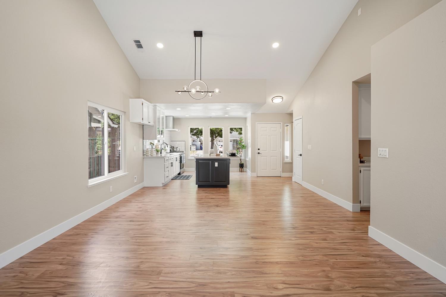 Detail Gallery Image 20 of 39 For 404 Kirbys Mill Dr, Modesto,  CA 95358 - 3 Beds | 2 Baths