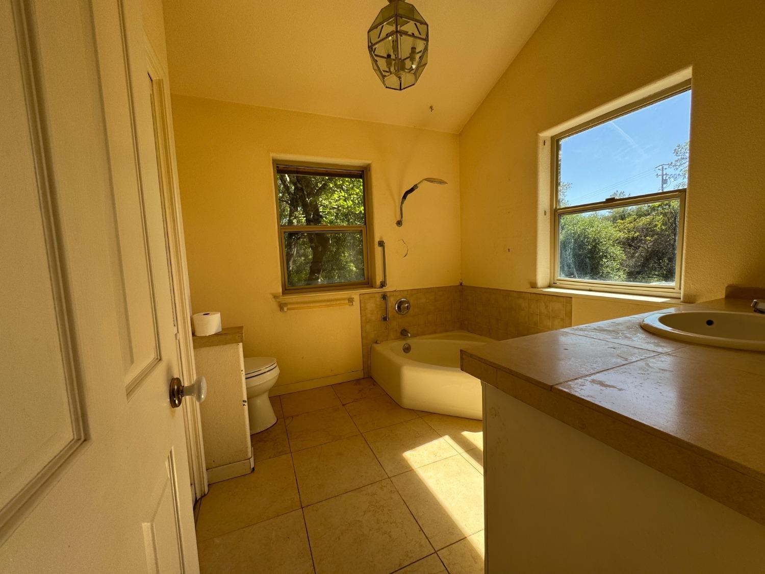 Detail Gallery Image 21 of 48 For 13375 Rue Montaigne, Oregon House,  CA 95962 - 3 Beds | 3 Baths