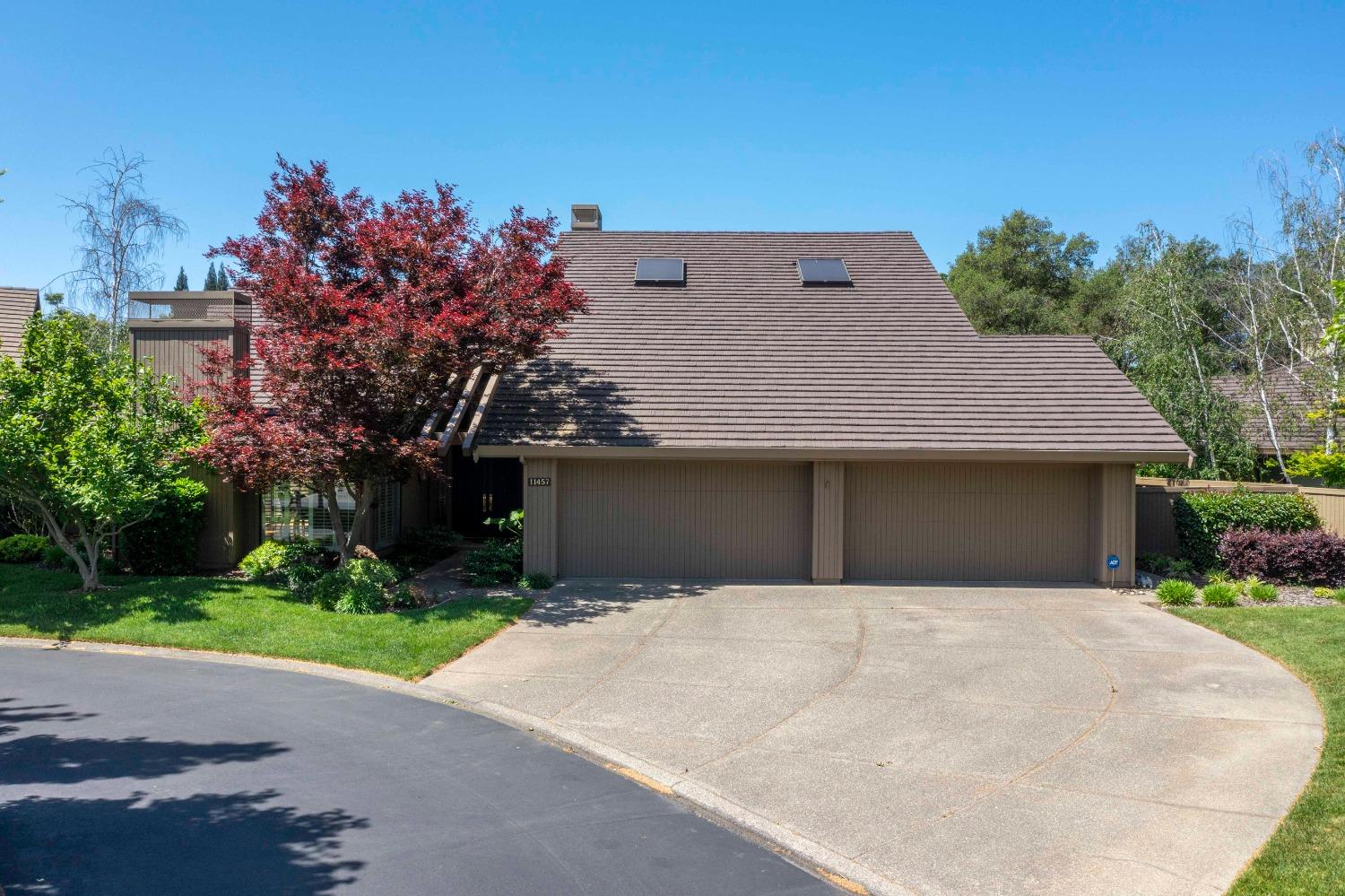 Detail Gallery Image 5 of 94 For 11457 Huntington Village Ln, Gold River,  CA 95670 - 4 Beds | 4/2 Baths