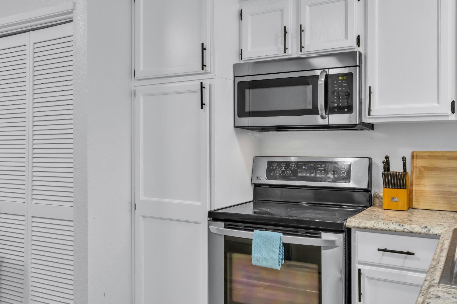 Detail Gallery Image 22 of 51 For 5540 Tyler St, Sacramento,  CA 95842 - 3 Beds | 2 Baths
