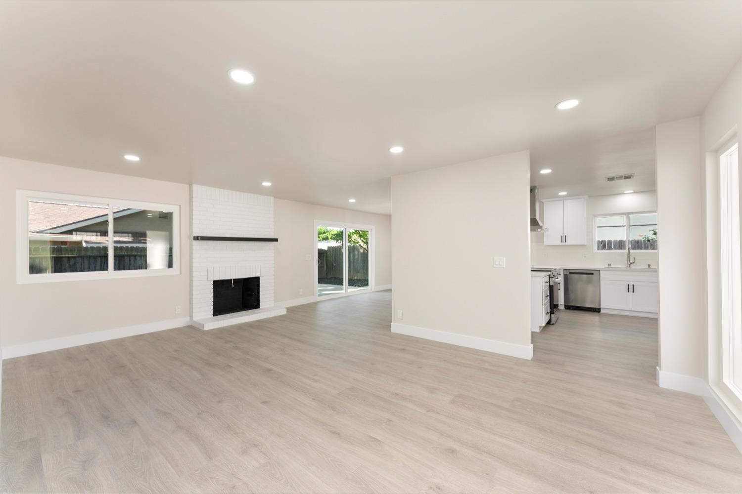 Detail Gallery Image 16 of 60 For 7012 Robin Rd, Fair Oaks,  CA 95628 - 4 Beds | 2 Baths